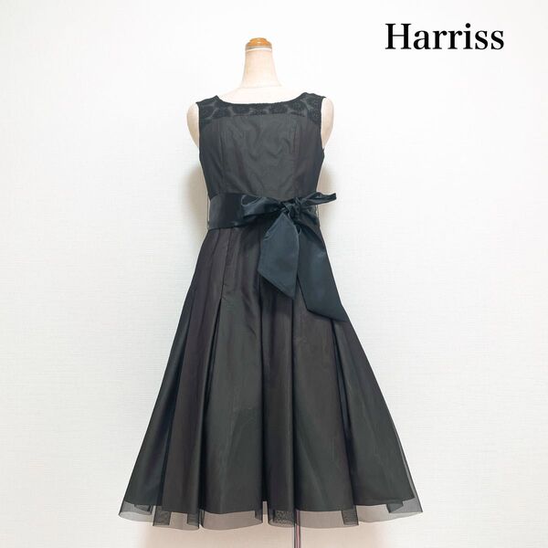 Harriss ハリス レース刺繍フレアドレスワンピース 黒 微光沢 上品 美シルエット