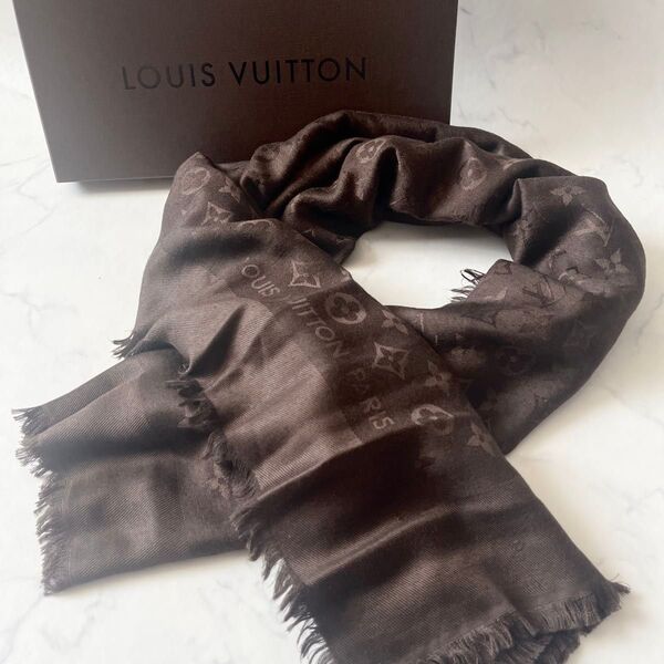 LOUIS VUITTON ルイヴィトン モノグラム 総柄 大判ストール シルク 絹 ウール 毛 ブラウン 茶