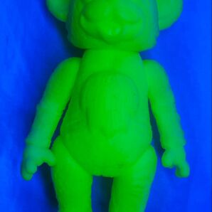 イットベア it bear ミルクボーイトイズ milkboytoys 蓄光 インディーズソフビ ソフビ パンクドランカーズ