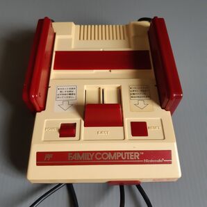 ファミリーコンピュータ