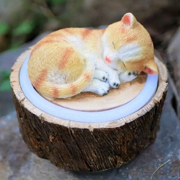 新品 ソーラーライト ねこ ガーデンライト 猫 キャット 切り株 オブジェ デコレーション 動物 装飾 防水 かわいい 癒し