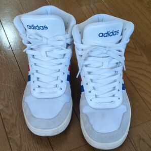 【値下げ中】adidas ハイカットスニーカー 白