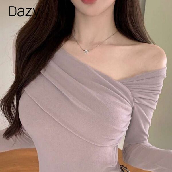 SHEIN シーイン DAZY バレンタインデー 非対称肩ネックレディースTシャツ ソリッドカラー ピンク
