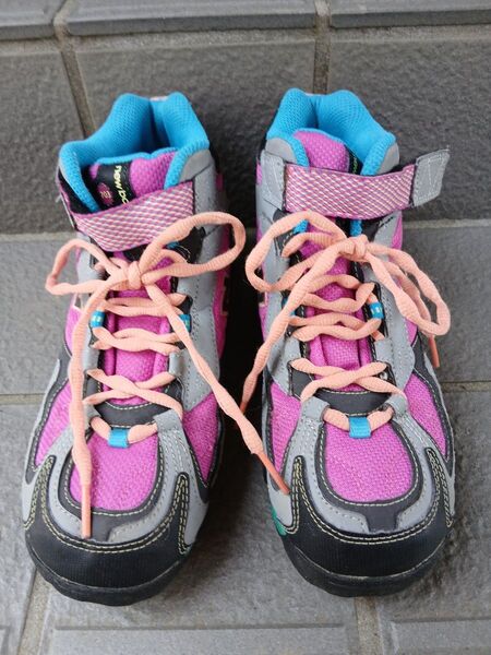 New Balance ニューバランス トレッキングシューズ ハイキングシューズ 24cm
