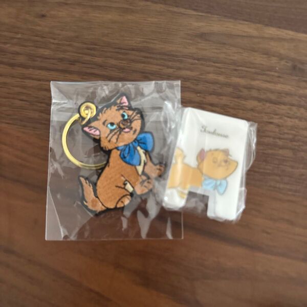 おしゃれキャット ディズニー マリー トゥルーズ 刺繍キーホルダー アクリルクリップ