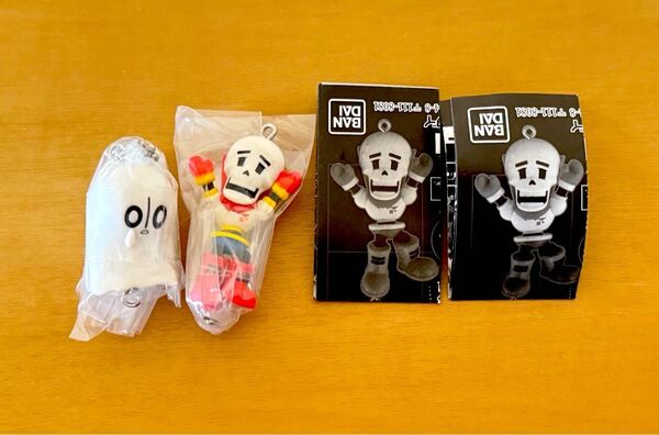 【新品未開封】UNDERTALE/つまんでつなげてマスコット/ナプスタブルーク(ボールチェーン)/パピルス(ボールチェーン)