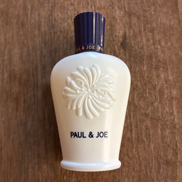PAUL & JOE ポール&ジョー スムージングファンデーションプライマー#001(限定品)