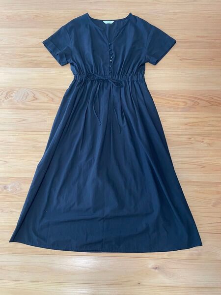 BEAMS HEART 黒のロングワンピース