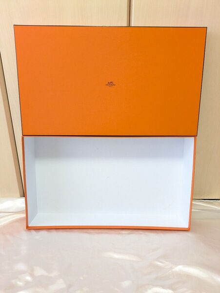 エルメス HERMES 空箱 849* 大きい 大きめ 空き箱 保存箱 化粧箱