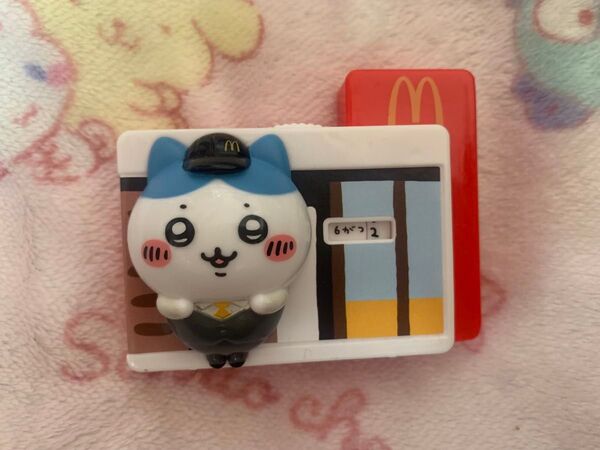 マクドナルド ハッピーセット おもちゃ ちいかわ ハチワレ カレンダー
