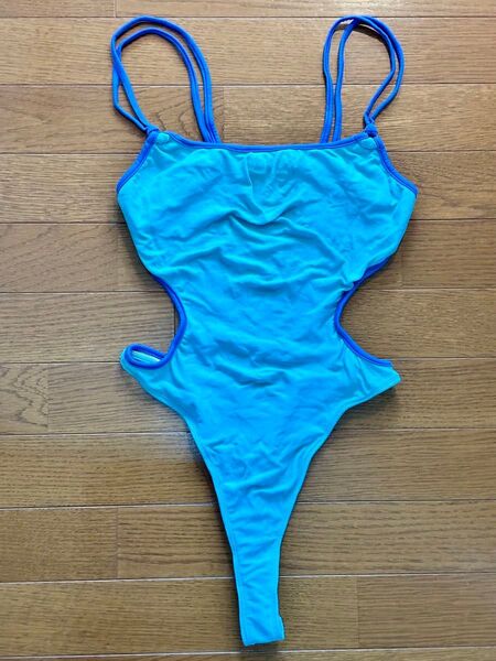 ワンピース 水着 ライトブルー 海外10サイズ 大きめL〜LL程度モノキニハイレグ Tバック
