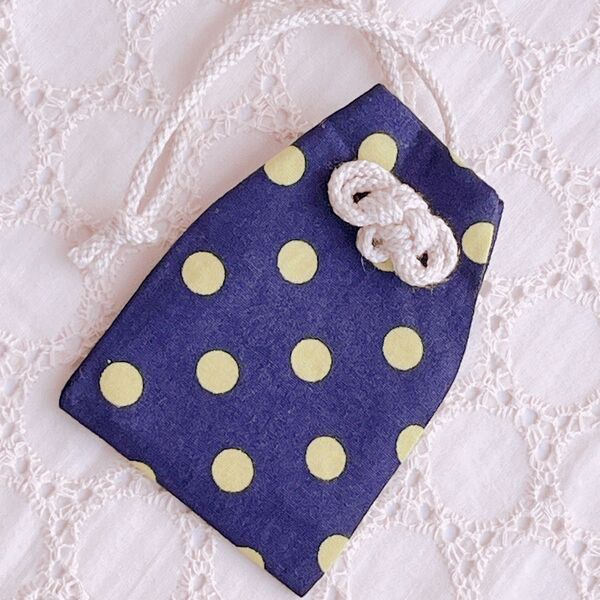 二重叶結びのお守り袋 《amulet case》
