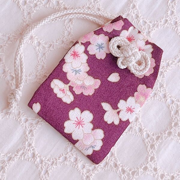 二重叶結びのお守り袋 《amulet case》