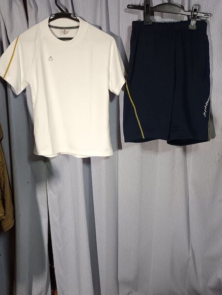 Phiten Tシャツ&ハーフパンツセット SSサイズ ホワイト/ネイビー 2点セット