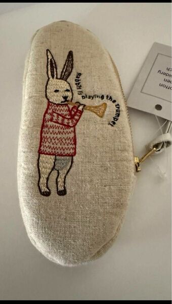 コットンリネン 刺繍ポーチ うさぎ ペンケース メガネケース コスメポーチ 新品未使用品