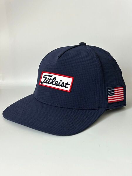 タイトリストのOceanside S & S ネイビー レッド スナップバックキャップ 限定モデル