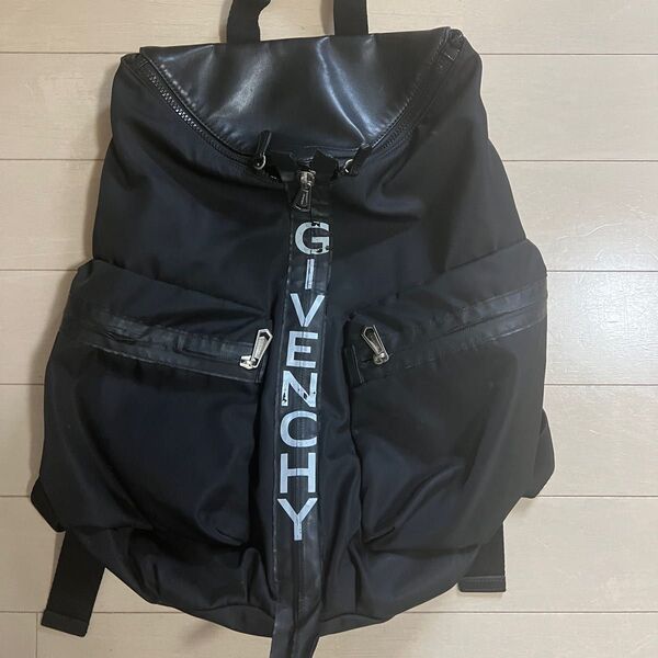GIVENCHY ジバンシィ ナイロン×レザー ロゴデイパック バックパック