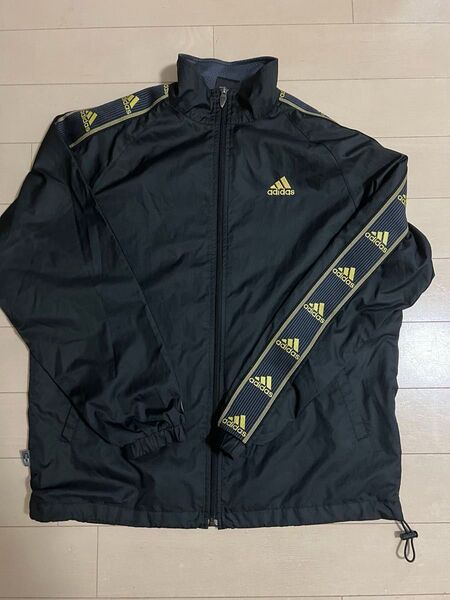 adidas ナイロンジャケット ブラック×ゴールド