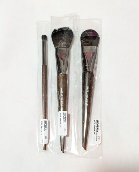 MAKEUPFOREVER メイクブラシ メイクアップフォーエバー アイシャドウ パウダー チーク ファンデーション 正規品