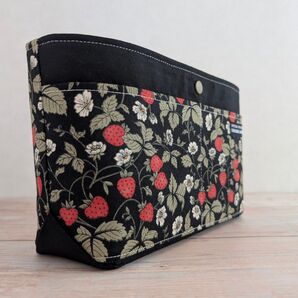 バッグインバッグ 大人可愛い handmade strawberry
