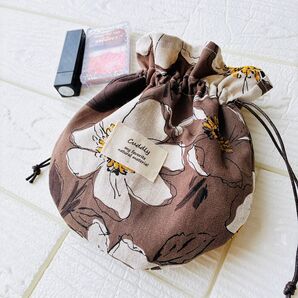 大人可愛い花柄 まんまる巾着 ハンドメイド ブラウン 茶