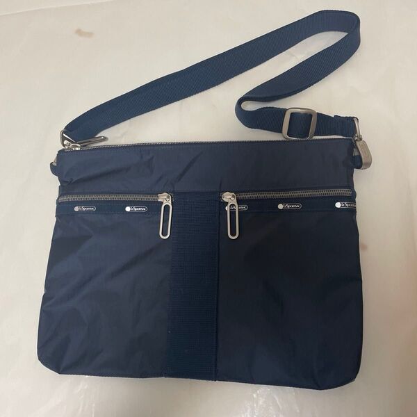 未使用品☆レスポートサック☆ エッセンシャル POUCH CROSSBODY レスポートサック ネイビー 斜め掛け バッグ