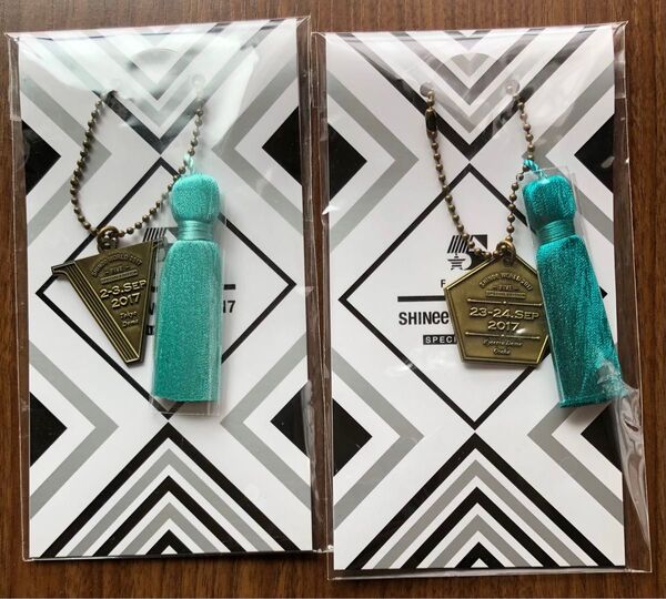 SHINee FIVE グッズ 会場別 タッセル ② 東京ドーム 京セラドーム オニュ ジョンヒョン キー ミンホ テミン