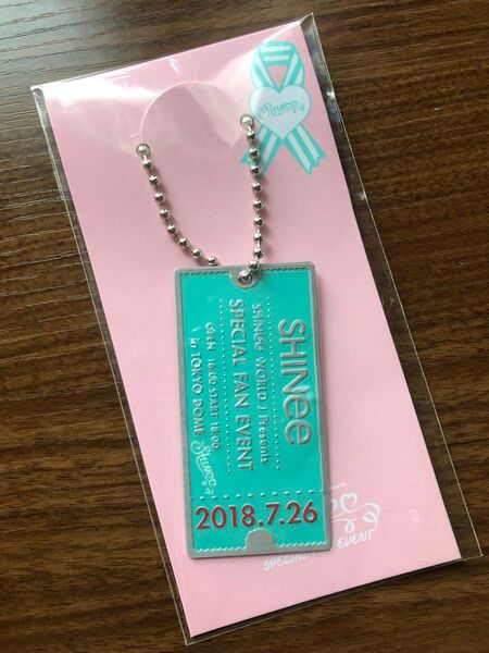 SHINee WORLD J Presents 2018 ファンイベント グッズ チャーム オニュ キー ミンホ テミン