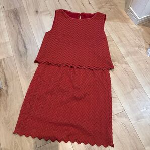 赤い波形模様のセットアップ ココディール セットアップ ワンピース スカート