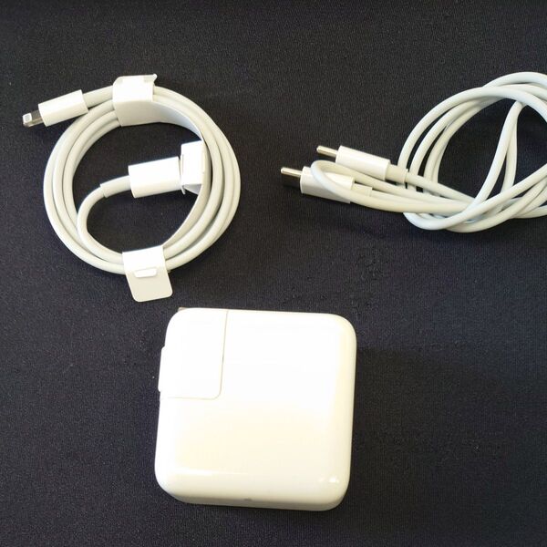 Apple 29W USB-C 電源アダプタ A1540 アップル