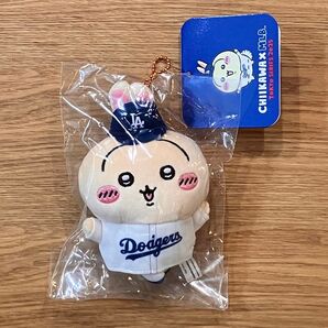 ちいかわ×MLB TOKYO SERIESマスコット うさぎ(ドジャース)