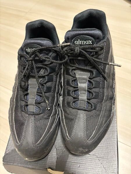 エアマックス95 ブラックNike Air Max 95 Essential