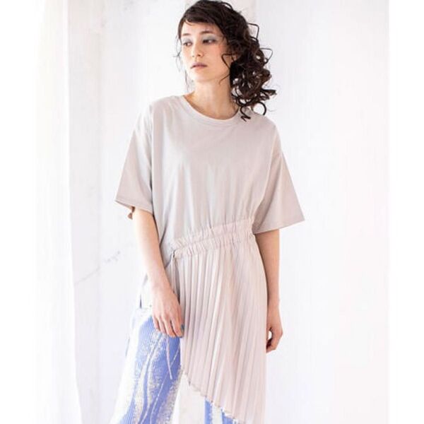 OSMOSIS オズモーシス アシンメトリープリーツTシャツ 半袖