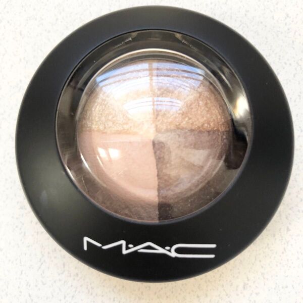 MAC ミネラライズ MAC MACミネラライズアイシャドウブロンズアセッツ アイシャドウ ブロンズアセッツ ブラウン系