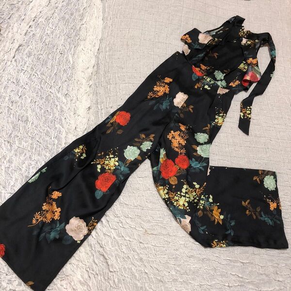 ZARA 花柄ノースリーブオールインワン サロペット ジャンプスーツ
