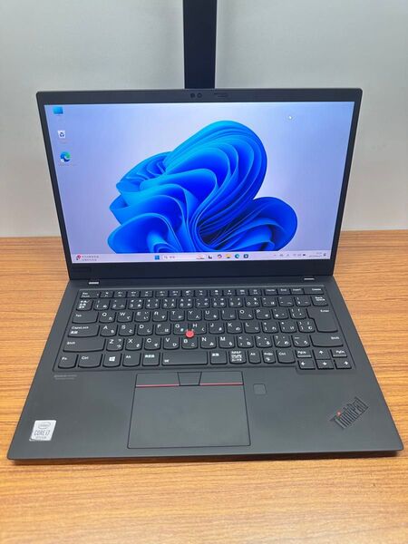 ThinkPad X1 Carbon i7-10510 16/256 4K