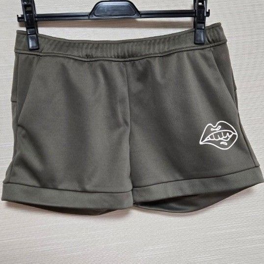 le coq sportif ルコックスポルティフ ショートパンツ ゴルフウェア レディース カーキ Lサイズ