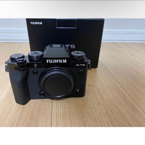 【特価】FUJIFILM X-T5 ボディ