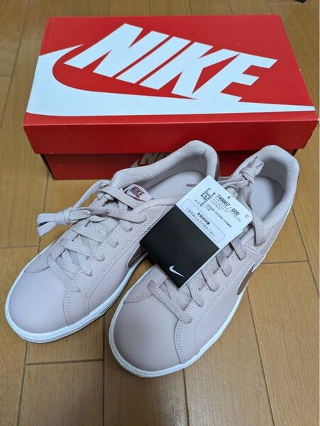 新品未使用タグ付き NIKE ナイキ COURT ROYALE ウィメンズ コートロイヤル 24.5cm