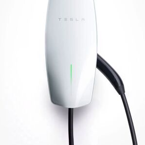 テスラ Tesla ウォールコネクター