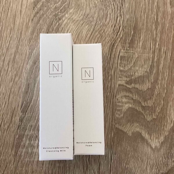 N organic モイスチュア&バランシング フォーム& クレンジングミルク
