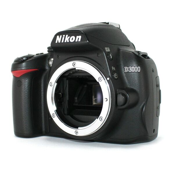 Nikon D3000 デジタル一眼レフカメラ ボディ☆完動美品☆動作確認済み!