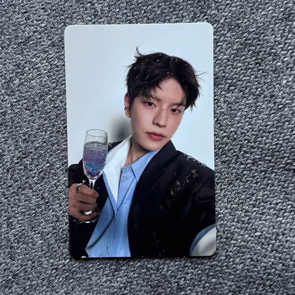 Hollow 初回生産限定盤B フォトカードB スンミン Seungmin トレカ スキズ straykids