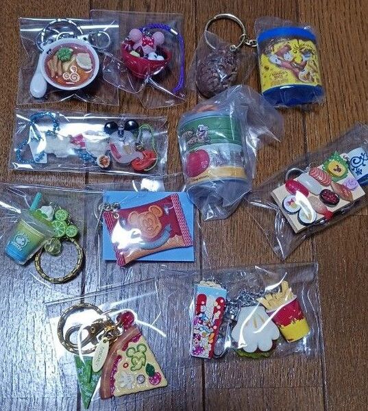 ディズニー パークフード チャーム ストラップ キーホルダー カプセルトイ ミッキー