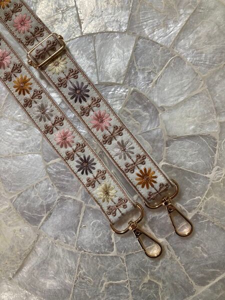 インド刺繍リボンのショルダーストラップ82