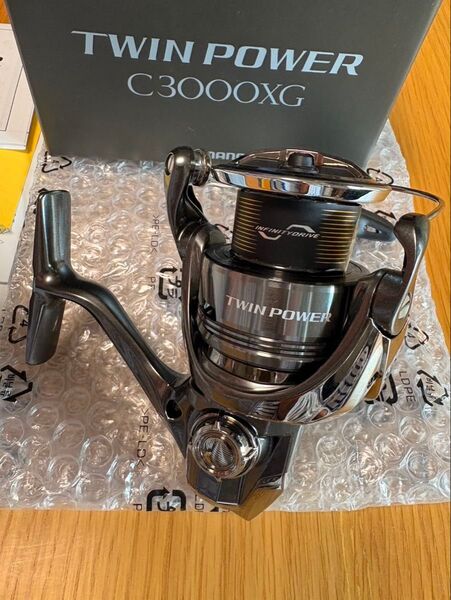 最終値下げ! SHIMANO TWIN POWER C3000XG