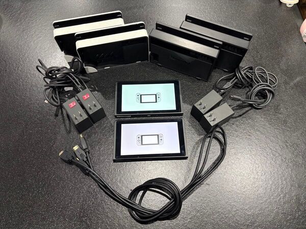 Nintendo Switch 2台 ドック4台 その他
