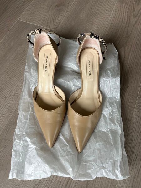 美品 ODETTE E ODILE 21.5cm ネックベルトセパレートパンプス
