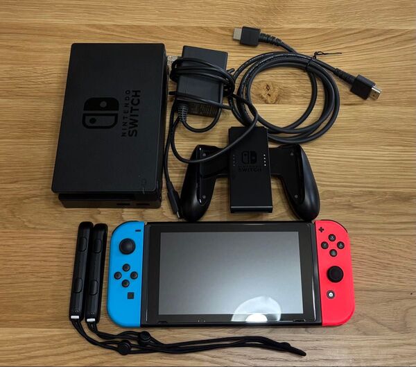Nintendo Switch 本体 HAC-001(-01) 中古 美品 動作確認済