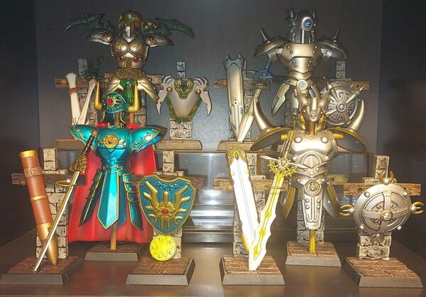 ドラゴンクエスト レジェンド アイテムズ ギャラリー ロトの鎧 メタルキングの鎧 天空の鎧 はぐれメタルの鎧 フィギュア 剣 勇者